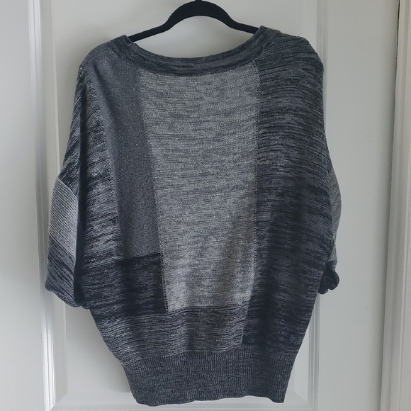 Kenneth Cole Gray Crew Neck Sweater Soft Knit Relaxed Fit - Picture 3 of 3